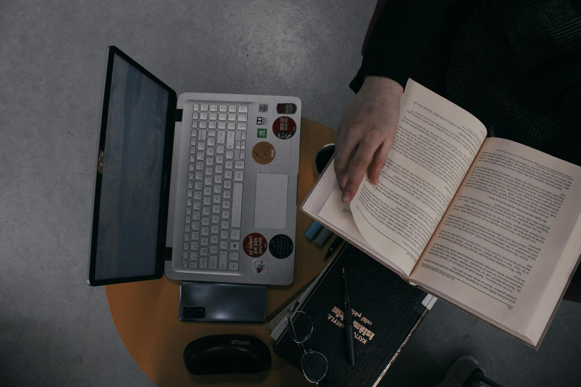 FedEx Takes Legal Action for Tariff Refund Following Supreme Court Ruling