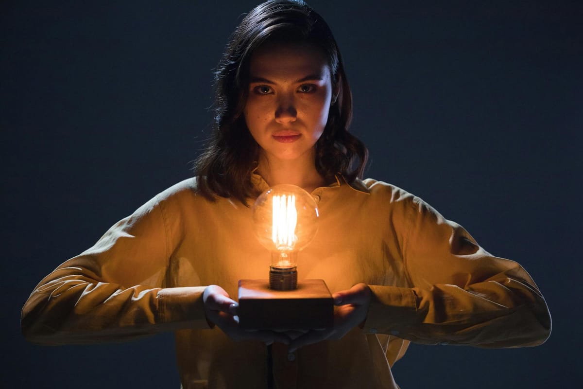 Edison's Light Bulb: A Historical Accident Leading to Modern Science